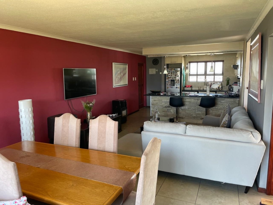 2 Bedroom Property for Sale in Westcliff Western Cape